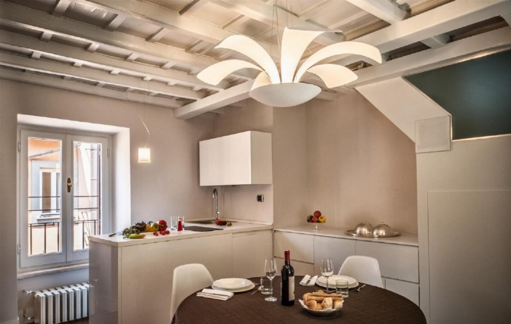 47LuxurySuites - Trevi Image 18